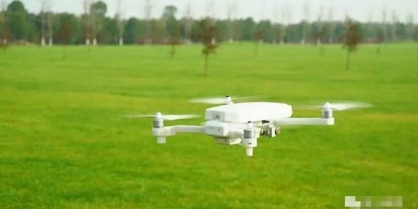 Je perfektne čo ľudia vymyslia DJI Phantom 3 Adv / Pro sa mení na skladací dron ako DJI Big Mavic DJI Drone   