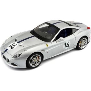 Bburago 70th Anniversary Collection Ferrari California T 1:18 NO14 stříbrná