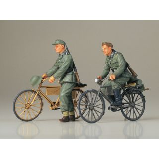 Tamiya German Soldiers with Bicycles 1/35