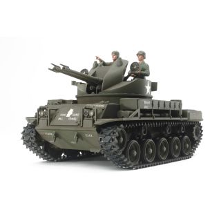 Tamiya 1:35 US M42 Duster w:3 Figures