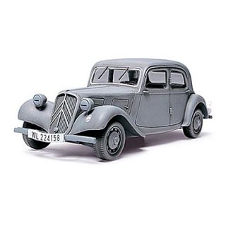 Tamiya 32517 Citroën Traction 11CV Staff Car 1/48