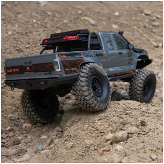 Axial SCX10 III Base Camp 4WD 1:10 RTR bílý