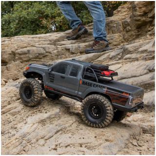 Axial SCX10 III Base Camp 4WD 1:10 RTR bílý