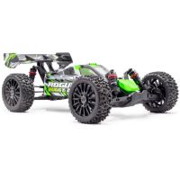 Aktualizovaná 1/8 4WD buggy se střídavým motorem pro začátečníky a pokročilé, která vyniká odolností, ovladatelností a průchodností terénem. Set včetně elektroniky, bez pohonného akumulátoru a nabíječe.