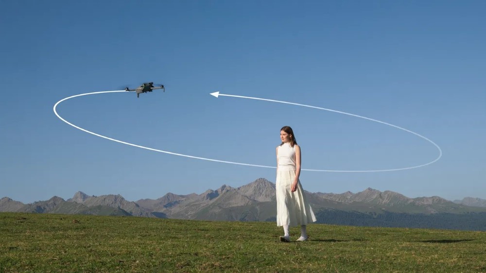 A DJI Mini 5 Pro széles látószögű forgatása és függőleges felvételkészítése