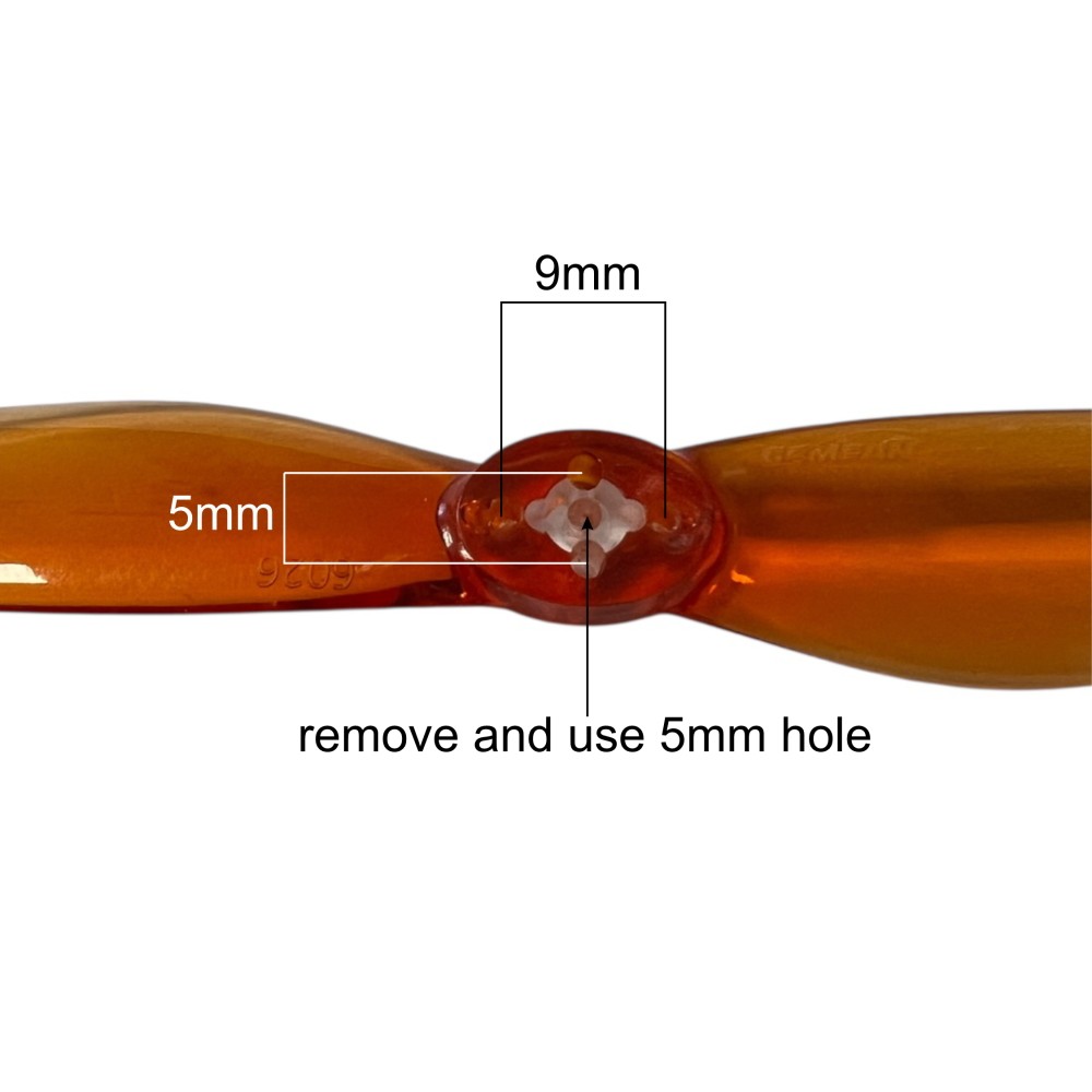 RC Factory légcsavar a modellen