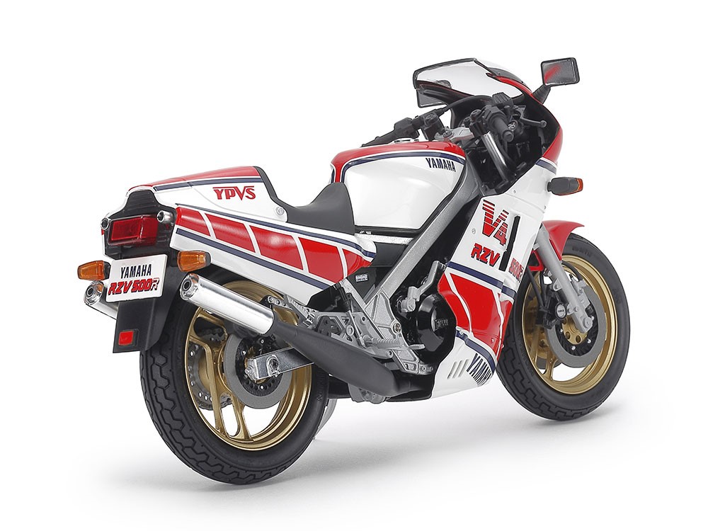 Yamaha RZV500R štíhla silueta